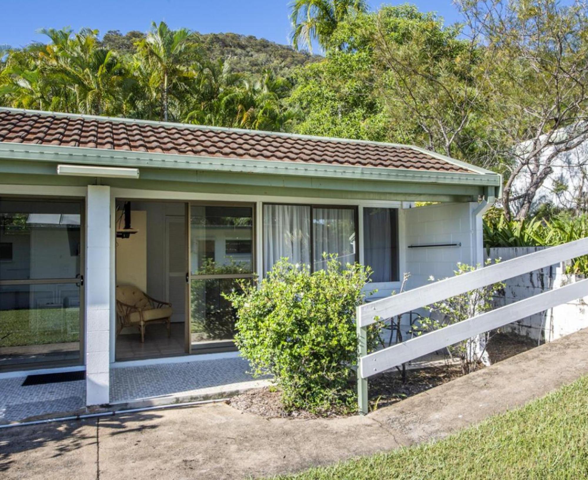 Affordable Island Escape! Queen Studio, Nelly Bay Exteriör bild